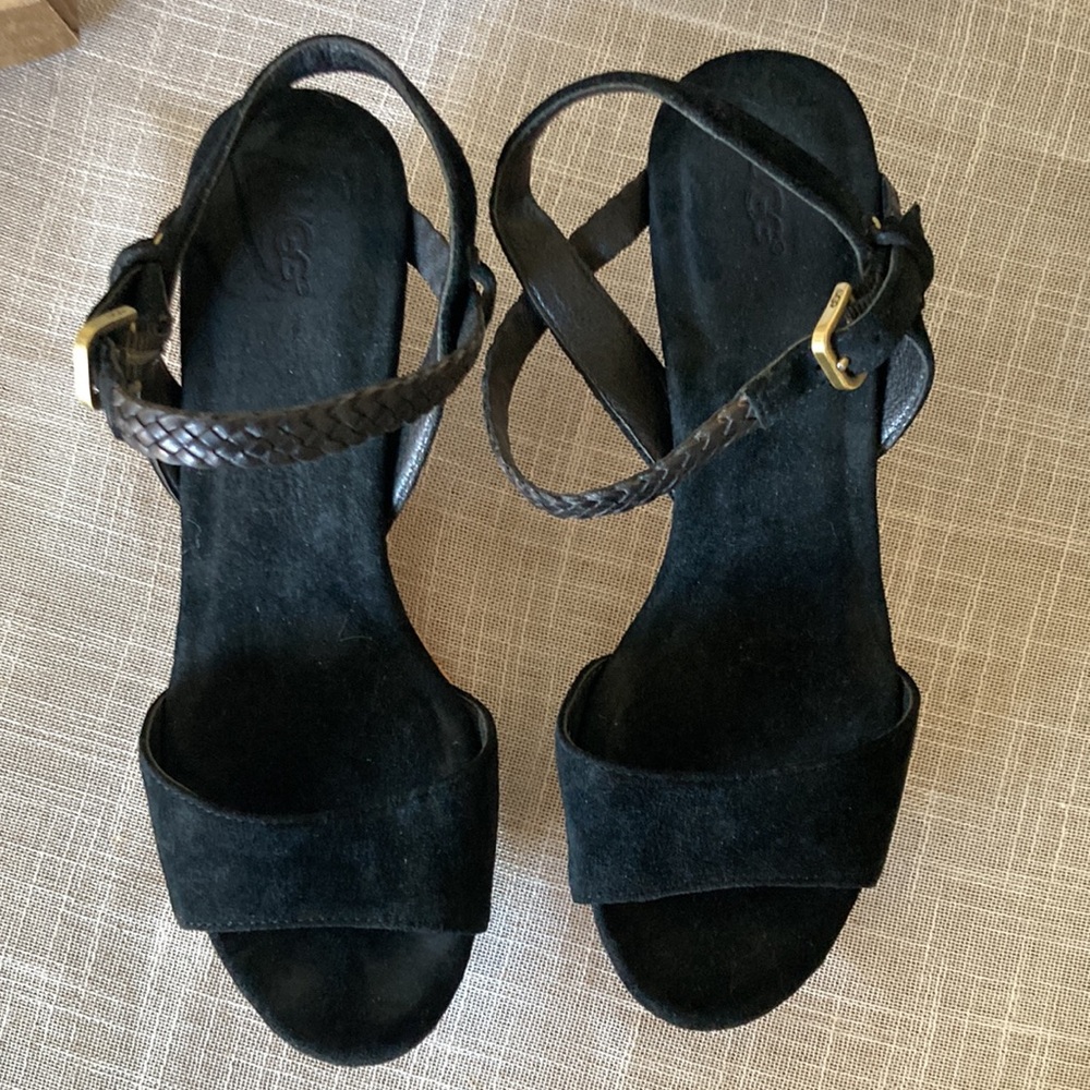 Ugg Wedge size 9.5 - Picture 5 of 8